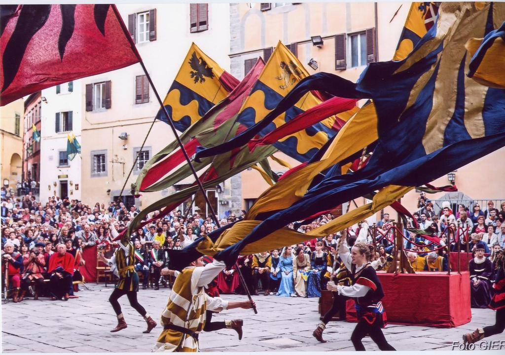 LA GIOSTRA DELL ARCHIDADO This tournament was born in the Middle Ages.