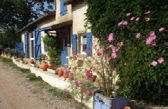 fr La Grange de Verseilles : 4-star cottage 2 Rooms - Capacity: 6 people Rates: from 350 to 550 per week - Open all year round Weekend : from 250 to 390
