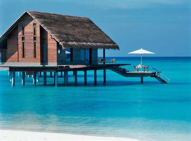 ONE & ONLY REETHI RAH / 5* Transfers by Yacht : 50mins Dress Code: Resort dress code is smart casual or island chic.