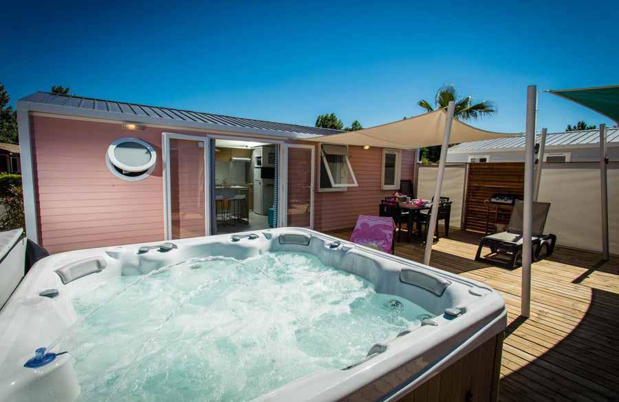 PREmium range Cottage CAÏCOS spa 3 Rooms 6 33 m 2 k Age of the mobile homes : 2018 Illustrations and photographs non-contractual.