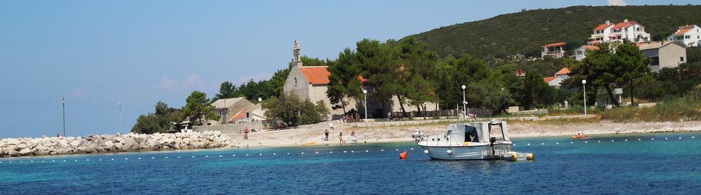 The two port towns of Mali and Veli Losinj, which are extremely lively in summer, are characterized by the