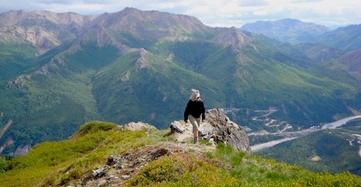 ALASKA: FROM FAIRBANKS TO ANCHORAGE JUNE 9-17, 2019 TRIP SUMMARY HIGHLIGHTS Hiking diverse trails in Alaska's interior, to passes, overlooks, lakes, and panoramic views Visiting spectacular Denali