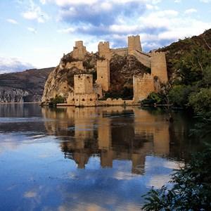 Day 4 Golubac Fortress Smederevo - Viminacium - Lepenski Vir First you will visit Smederevo before arriving in Viminacium, which was once a capital of Roman Province Moesia Superior.