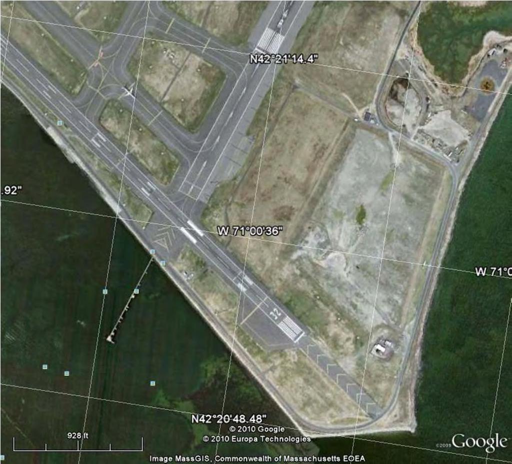 Alternative to Run up Enclosure Proposed by Study Team Utilize R32 Turn around Apron Area as Preferred Location Preserves operational