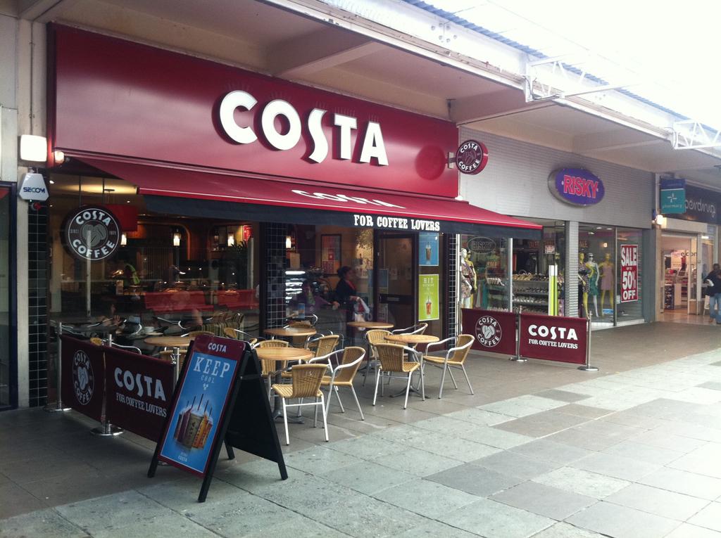 Edmonton Green, Edmonton Green Shopping Centre Acting on behalf of St Modwen jointly with GCW, we have secured new lettings to Costa Coffee and Blue Inc.