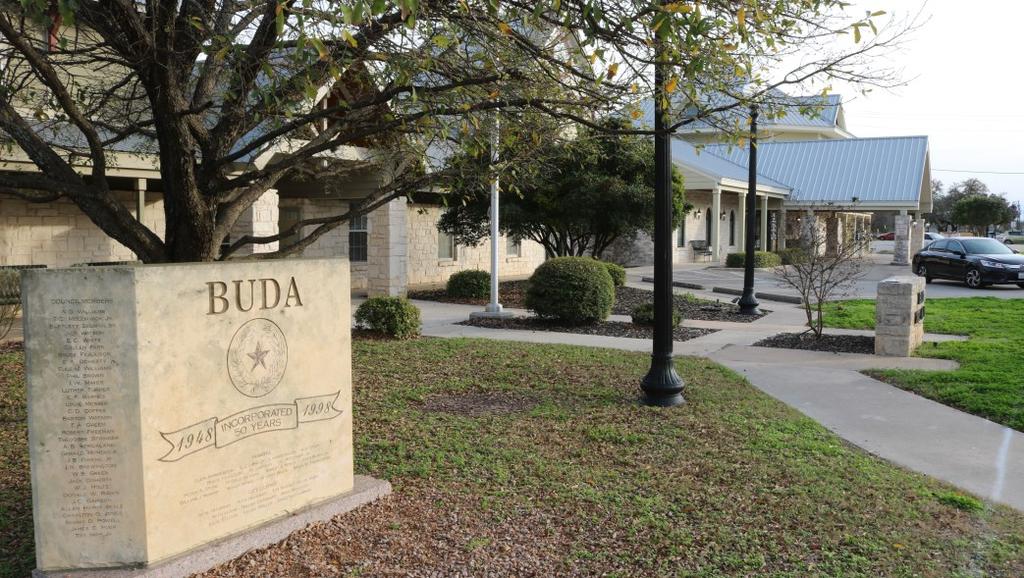 CITY OF BUDA SEEKING PROPOSALS TO LEASE OR PURCHASE FORMER CITY OFFICES Buda City Hall Building, 121 S.