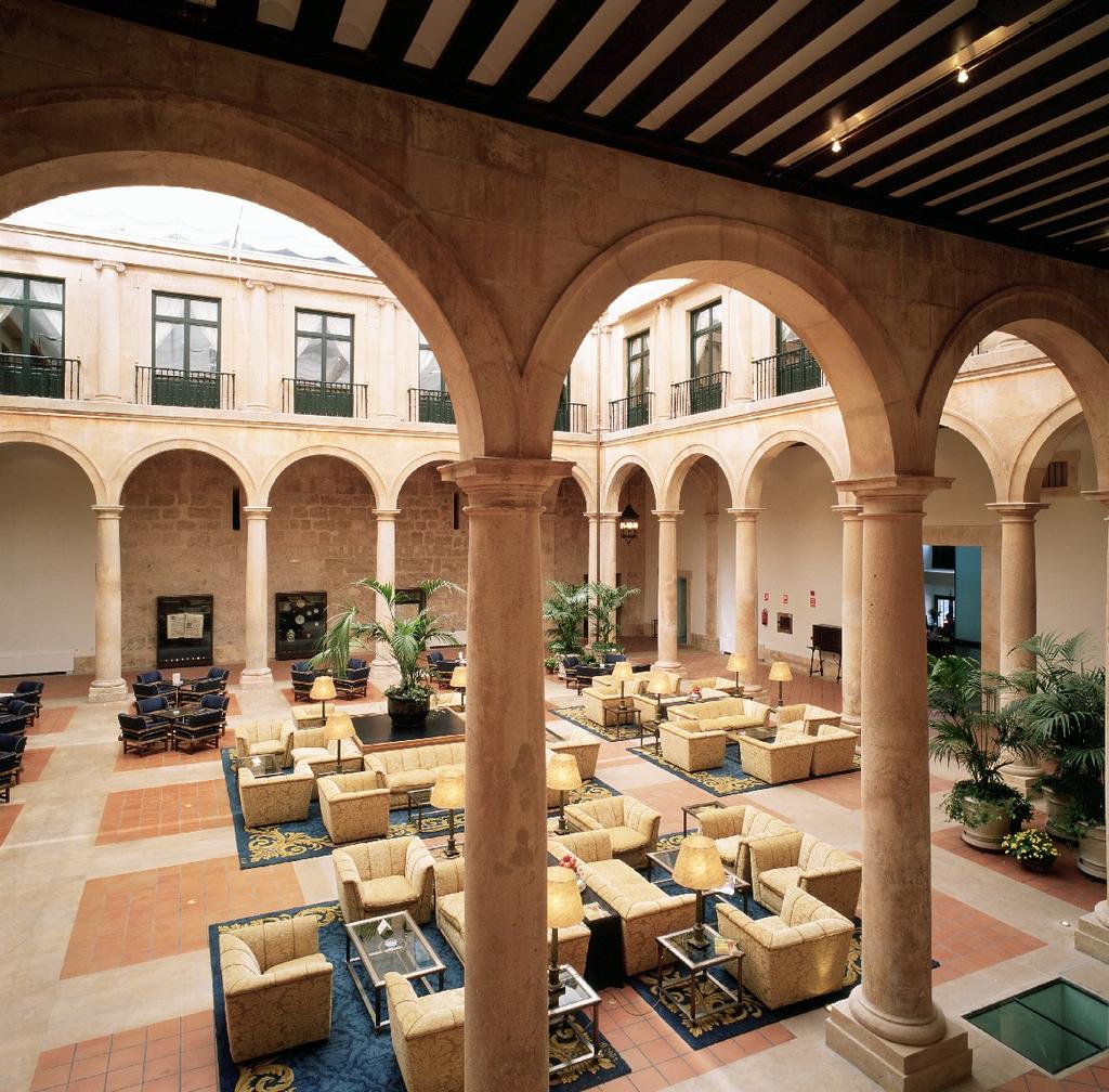 Parador de Cervera de Pisuerga Right in the middle of the Fuentes Carrionas Nature Reserve stands the Parador de Cervera de Pisuerga, a beautiful and cozy hotel perfect for a relaxing autumn getaway