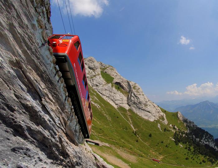 car "Dragon Ride" (except during mechanical maintenance) Ride on World s steepest cogwheel railway (from early May to late october 2018) Boat ride on Lake Lucerne Panorama drive to central