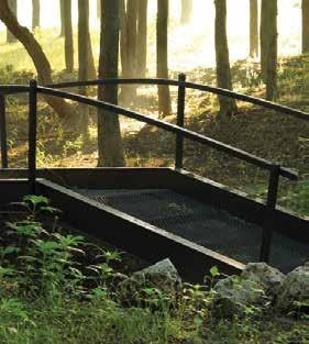 DISC GOLF COURSE WOODED HIKE AND BIKE TRAILS 5 RETAIL CENTER WITH RESTAURANTS AFTER HOURS