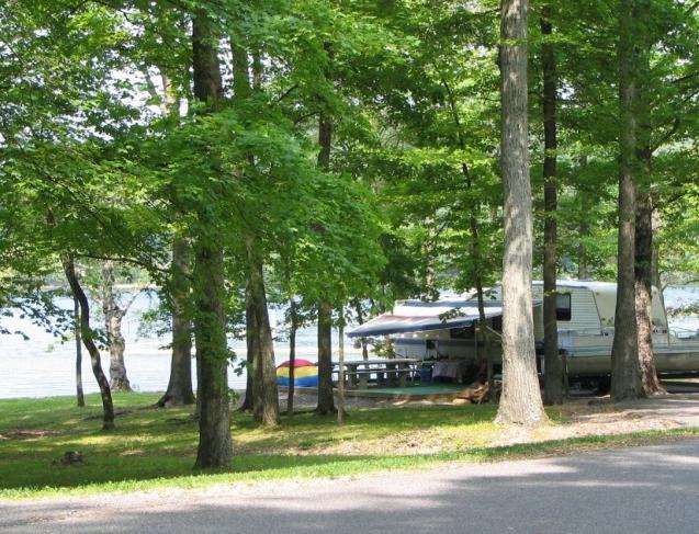 Hillman Ferry Campground Located in the north end of LBL near Grand Rivers, KY, Hillman Ferry campground has 378 campsites offering a variety of