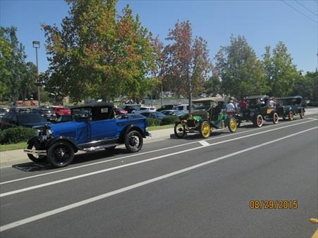 In the event John & Karen Pepe brought their coupe, Tony Bowker his coupe and Frank Evis with his 27 Roadster with Mac as passenger. Several HVMTC members attended in either Model A's or moderns.