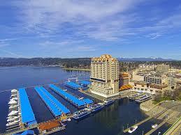 Coeur d Alene, Idaho Coeur d Alene has clean air, little pollution and no humidity. The summers here are magnificent.