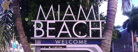 The name «Miami» derives from the Indian world «Miahmi» that mean «Sweet Water River».