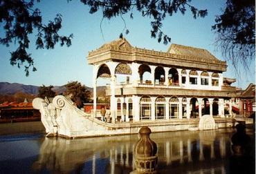 Then visit the Temple of Heaven. Peking Duck Dinner will be served tonight.