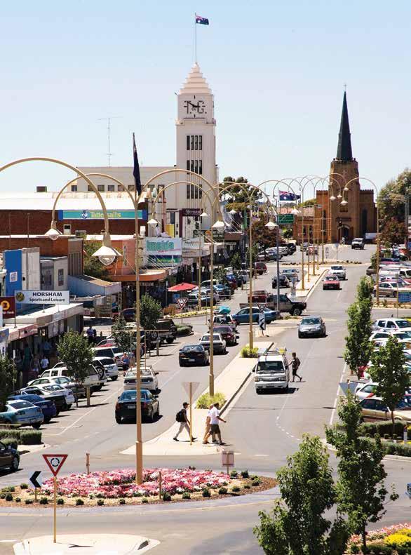 6 HORSHAM Capital of the Wimmera, Horsham is a lively city with excellent opportunity for shopping, dining,
