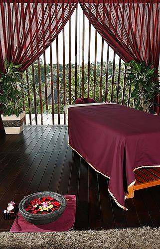 SPA PORTFOLIO 1Q13 Spa portfolio consists of 33 spas in 9 countries Country Hotel THAILAND Anantara Phuket THAILAND Anantara Golden Triangle THAILAND Anantara Hua Hin THAILAND Anantara Koh Samui