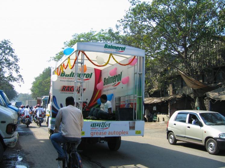 As part of the brand makeover campaign of Balmerol, on 23 rd Feb a roadshow was organized at