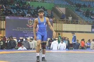 CWG 2018: Rahul Aware Wins India's 1st Wrestling Gold र ष