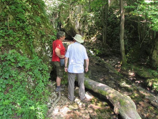 Left: S. Milanović and D. Ford on the Crni Timok spring; Right: Lj.