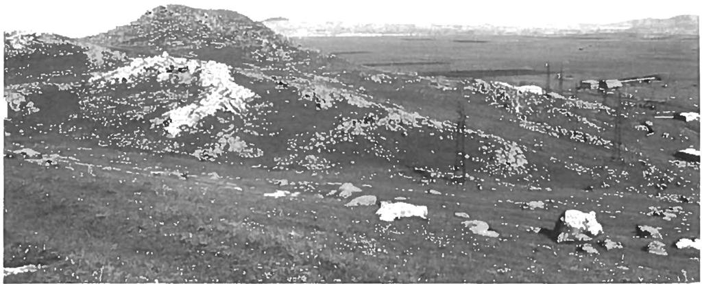 Project ArAGATS 1998 Preliminary Report 47 Fig. 12 - Photo of Tsakahovit Fortress Hill.