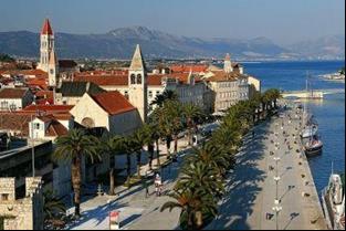 Day 14, Friday: Rogoznica Trogir, swimming at Stari Trogir (15 NM) Trogir (Tragurium): Dating all the way back to ancient times and taking part in the UNESCO World Heritage, you will enjoy its