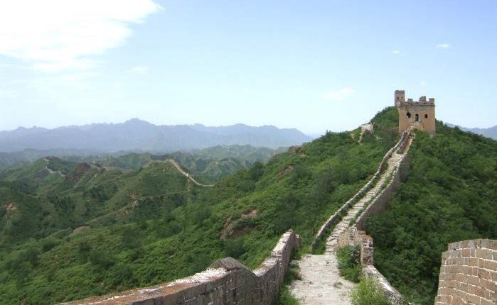 Trek overview This trek takes you to a remote section of the Great Wall of China, from Gubeikou to Simatai.