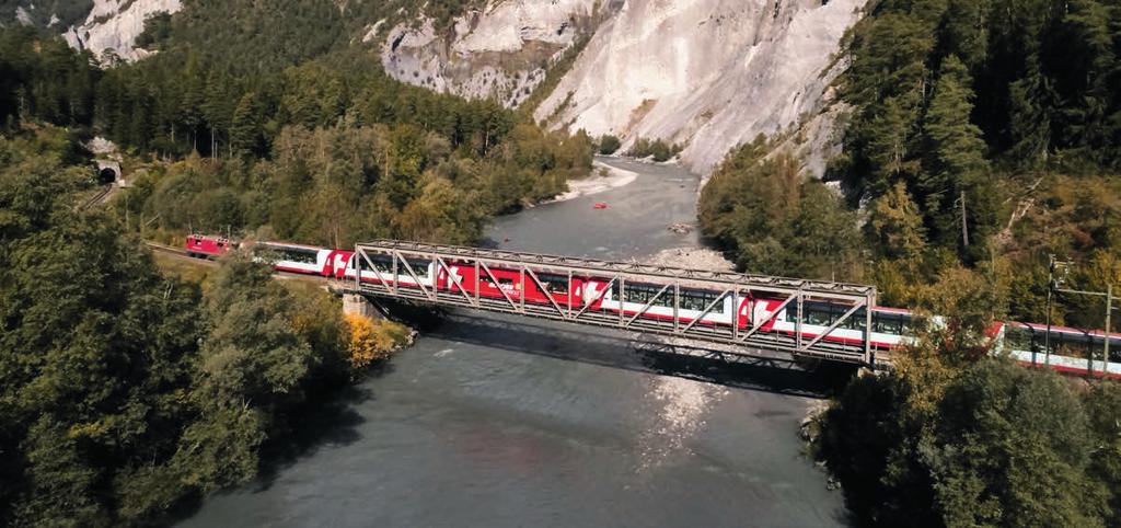 INCLUDED BENEFITS & INFORMATION FOR TOUR OPERATORS On board services Text for operators On board all trains, all touristic announcements are available The panoramic journey on the Glacier Express