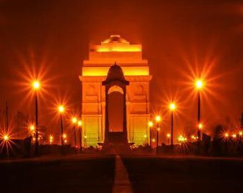 India Gate India Gate is one monument that defines Delhi or India for that matter.