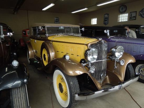 We visited the Lentz Garage. Jeff had a remarkable collection of Nash automobiles from 1932 to 1934.