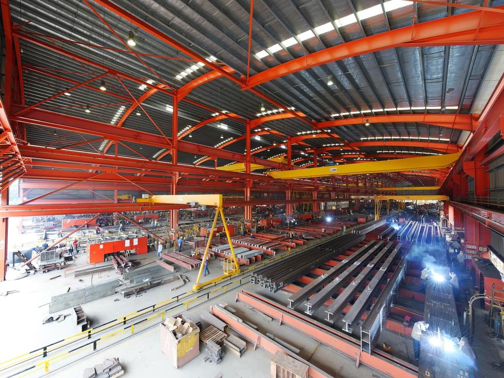Production Capabilities Well-equipped, state-of-art facilities Singapore Mega complex in Tuas occupying a land area of 76,000 sq m Covered workshop measuring 20,250 sq m with production capacity of