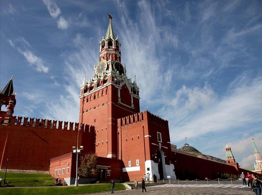 JUL, 14: DISCOVER MOSCOW Kremlin is not actually a specific place name, but means fortress.