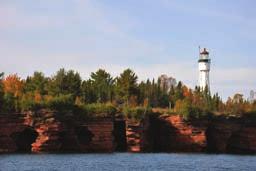 ONE APOSTLE ISLANDS NATIONAL LAKE SHORE Travel Information: 86 miles, 1 hour 45 minute drive time Begin your journey at Canal Park in the lake city of Duluth, Minnesota.