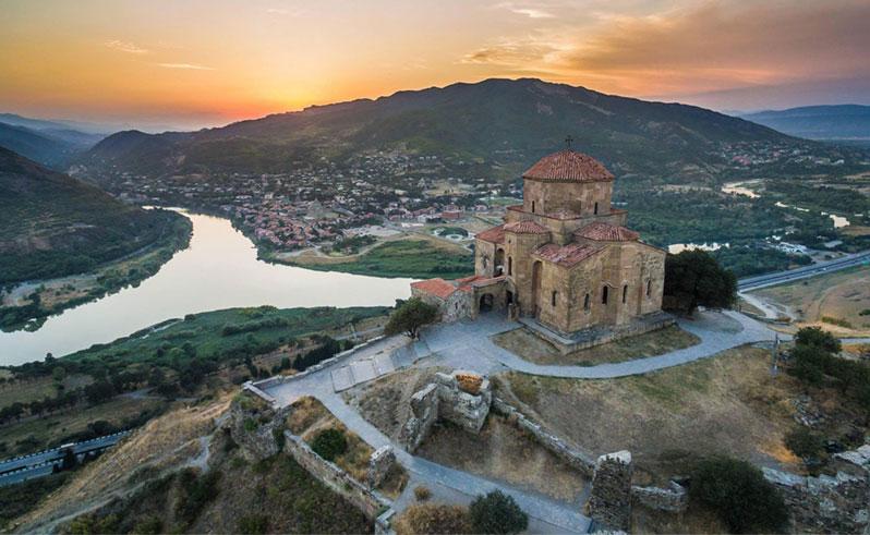 In the central part of Tbilisi, in the Vake district, there are Turtle Lake and Ethnographic Museum in the open air.