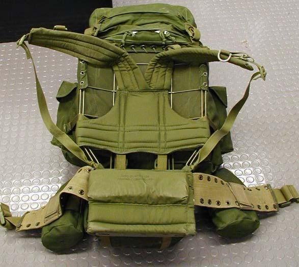 A-CR-CCP-121/PT-001 External frame pack INTERNAL FRAME BACKPACK Internal frame packs are constructed with a resin or aluminum frame sewn into pockets in the harness of the bag.