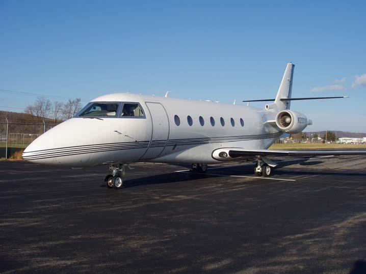 Specifications and Summary Gulfstream G200 2006 Gulfstream G200 Serial Number 133, N200VR Guardian Jet, LLC 1445