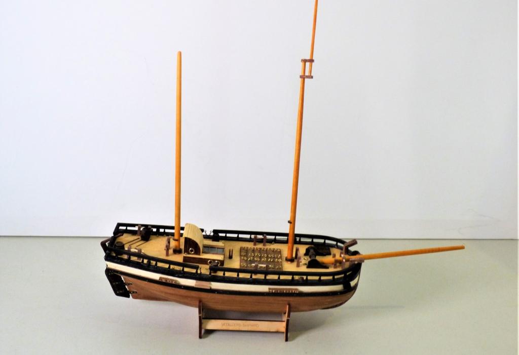 Cross section of "HMS Victory" by Ralph Hannaford Scale 1:84 De Agostini kit showing the below
