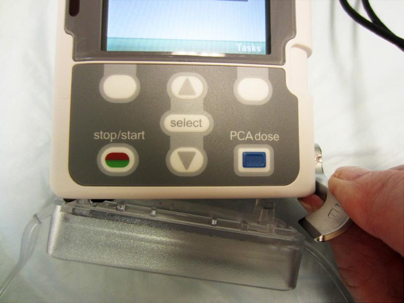Page 1 of 6 How to Change Your Medicine Bag CADD Solis VIP Ambulatory Infusion Pump Follow these steps: 1. Get ready. 2. Take off the used medicine bag. 3. Attach a new medicine bag and tubing. 4.