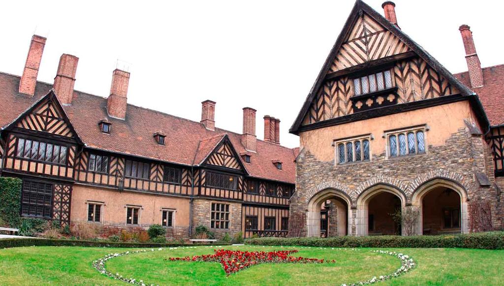Berlin: Optional outing to Postdam (Cecilienhof Palace).