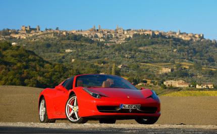Italia in FERRARI 8-Day Rome, Tuscany & Tyrrhenian Sea Ferrari Tour A New Travel Concept Red Travel offers a new travel concept; an innovative approach to the self-drive tour offering absolute luxury