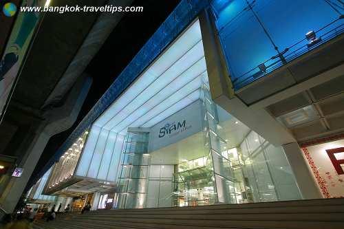 ) Branches Siam Center 100% Shopping center 19,000 - - Siam Discovery 100%
