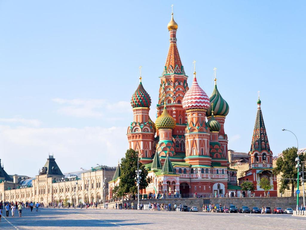 Itinerary DAY 1 DAY 2 DAY 3 DAY 4 Arrive at Moscow Transfer to your hotel in the downtown Free time Group tour: welcome dinner Moscow Kremlin Tour, including the Armory and Red Square Moscow metro