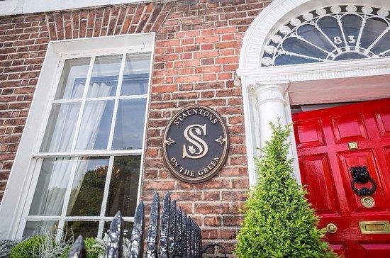 Enjoy the sublime Georgian quarter around the hotel (which is located with its back to St. Stephen s Green).