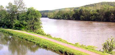 Lower Delaware River, PA & NJ (L) and SuAsCo River, MA (R) What Is Federal Funding Needed For?