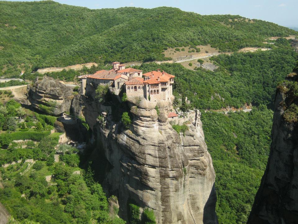 A Monastery at Meteora Day 4 : 31 August 2018 Visit the monasteries of Meteora of the 6 that are still functional, we will visit 2) Move on to Thermopolae and the statue of Leonidas,