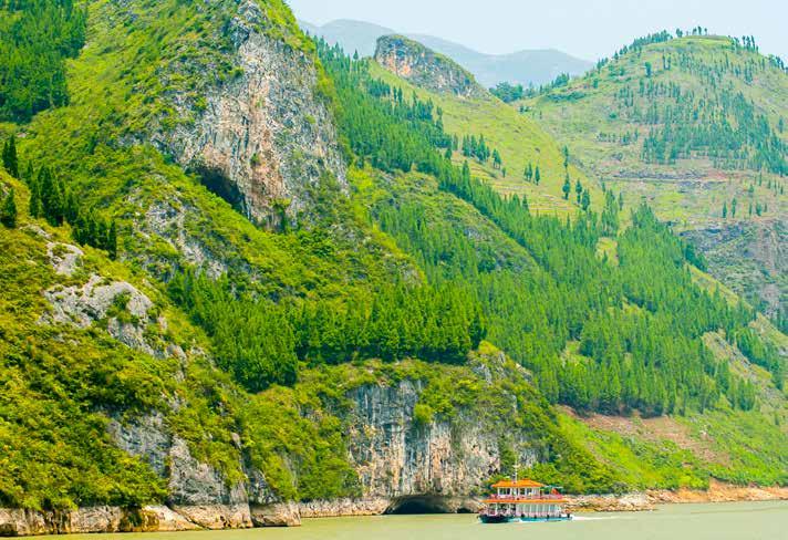 Towering cliffs on the Yangtze river cruise Medicine in China 5 19 October 2019 A trip which could not have been bettered - from start to finish.
