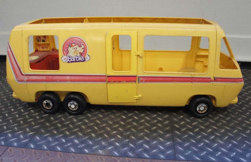 Barbie s 1976 Star Traveler is modeled after the GMC motorhomes of that era. The couple bought their first 7.9 metre (26-footer) in 2005 to transport their grandchildren to Disneyland.