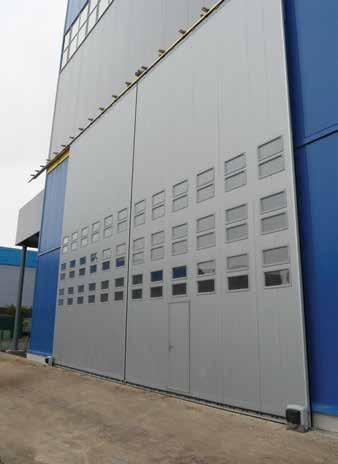 TLP SSD Side Sliding Door Vertical panel layout gives possibility to build door up to 30 metres wide and up to 15 metres high.