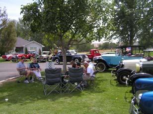 While talking to some of these people I discovered that this was a gathering of folks from an antique car club and that they have been doing this