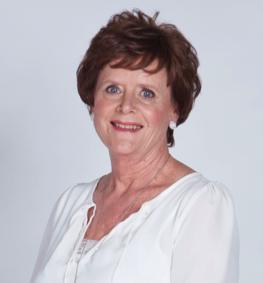 IRMA PRINSLOO ACADEMIC QUALIFICATIONS Obtained BA and BA (Hons) from the University of the Free State (1971-1974) Lecturer at Dept of Geography, Unisa: Jan 1977- Dec 1985 URBAN STUDIES Member of