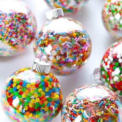 Holiday DIY Craft Ideas Take a clear Christmas ornament and fill with Sprinkles or Glitter.